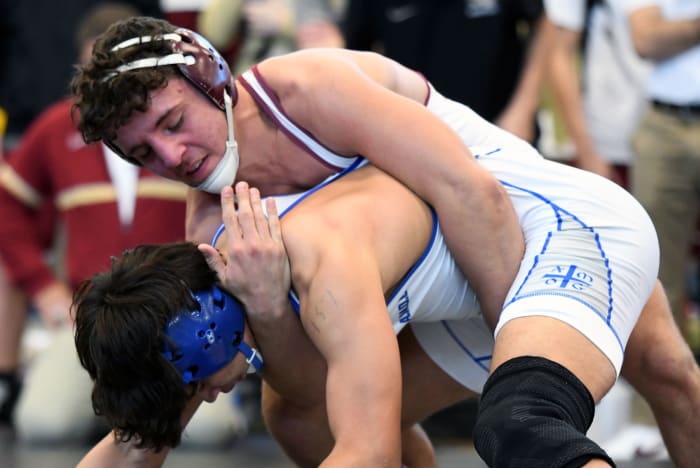 Lake Gibson senior Gianni Maldonado defeats Kawayran Vazquez from Tampa Jesuit to give the Braves the FHSAA Class 2A Duals wrestling state championship on Saturday at the FHSAA Duals wrestling state championships at Osceola High School.